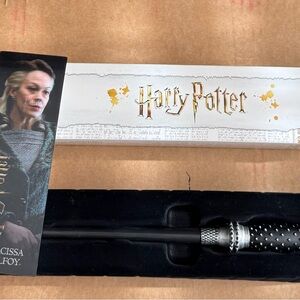 Warner Bros. Black Wand
